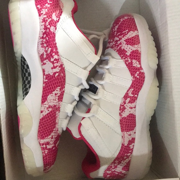pink and white 11s